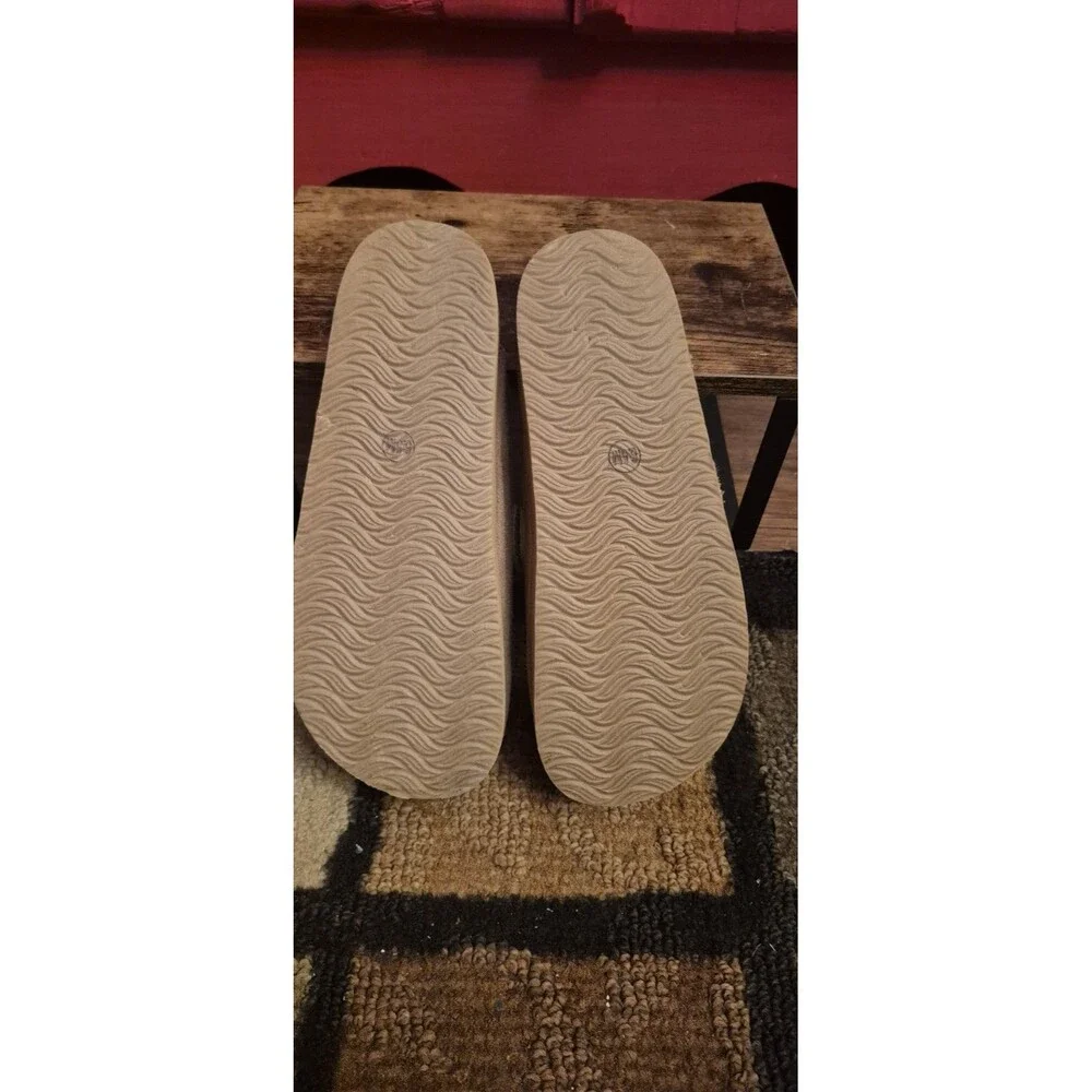 Cushionaire Size 6.5 M Lug Sole Clogs Tan Suede Leather Buckle Worn 2 Times EUC